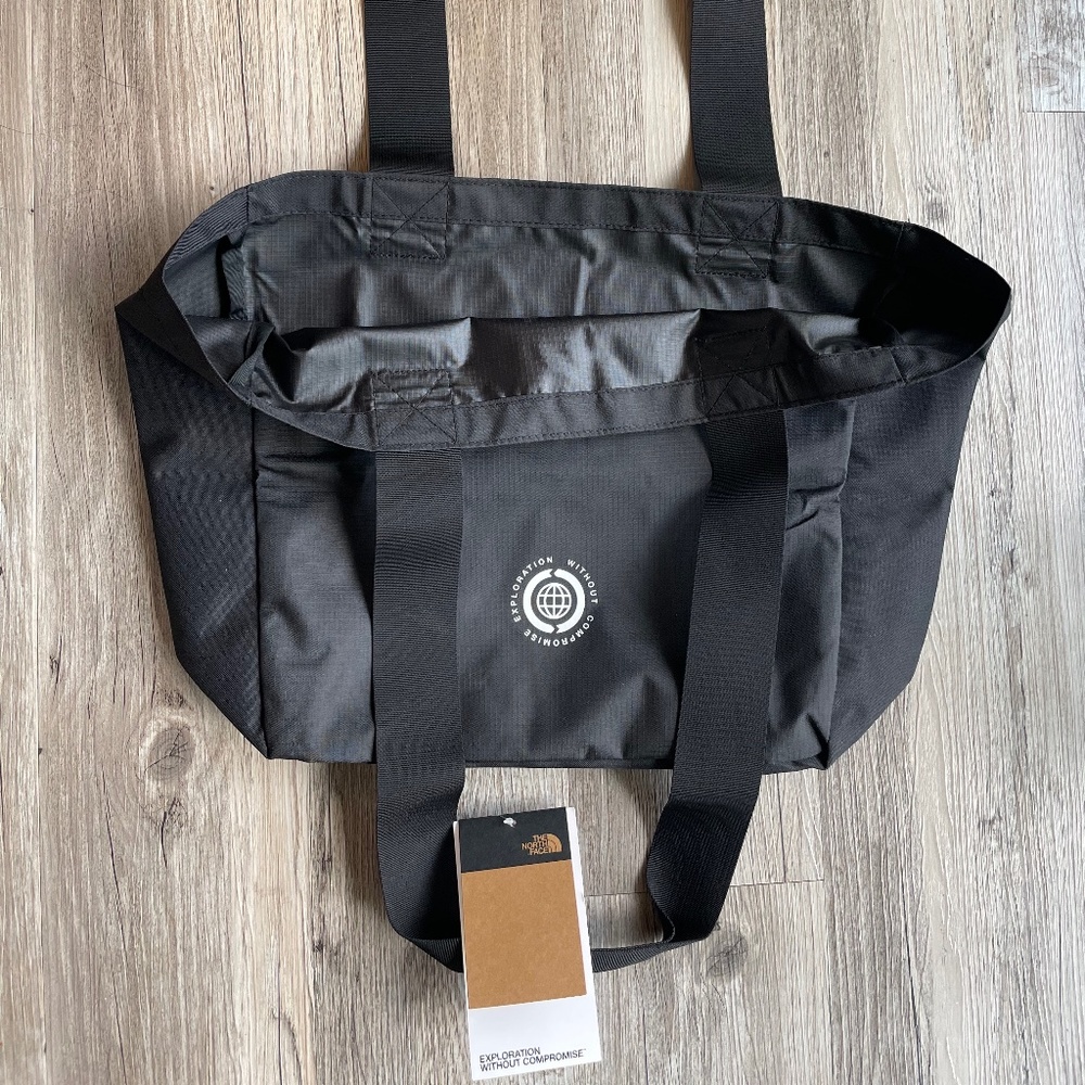 The North face Medium Tote bag. Brand New. - Picture 2 of 7